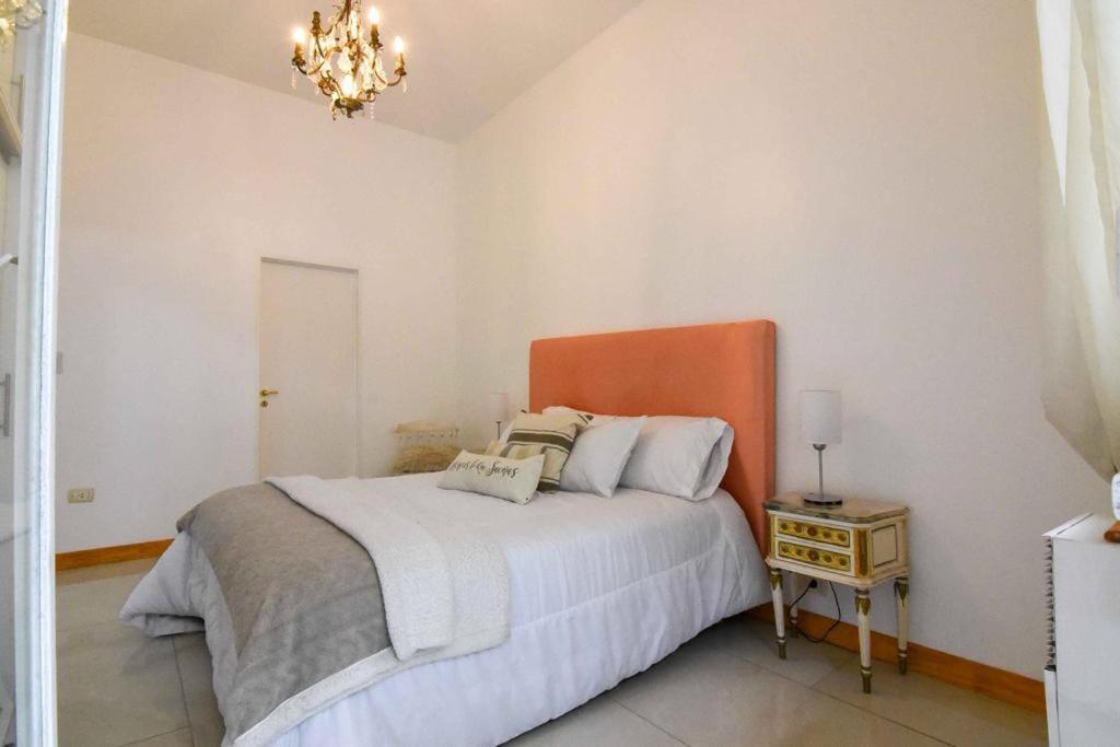 Dpto. En Recoleta: Calido, Proximo Y Confortable Buenos Aires Exterior foto